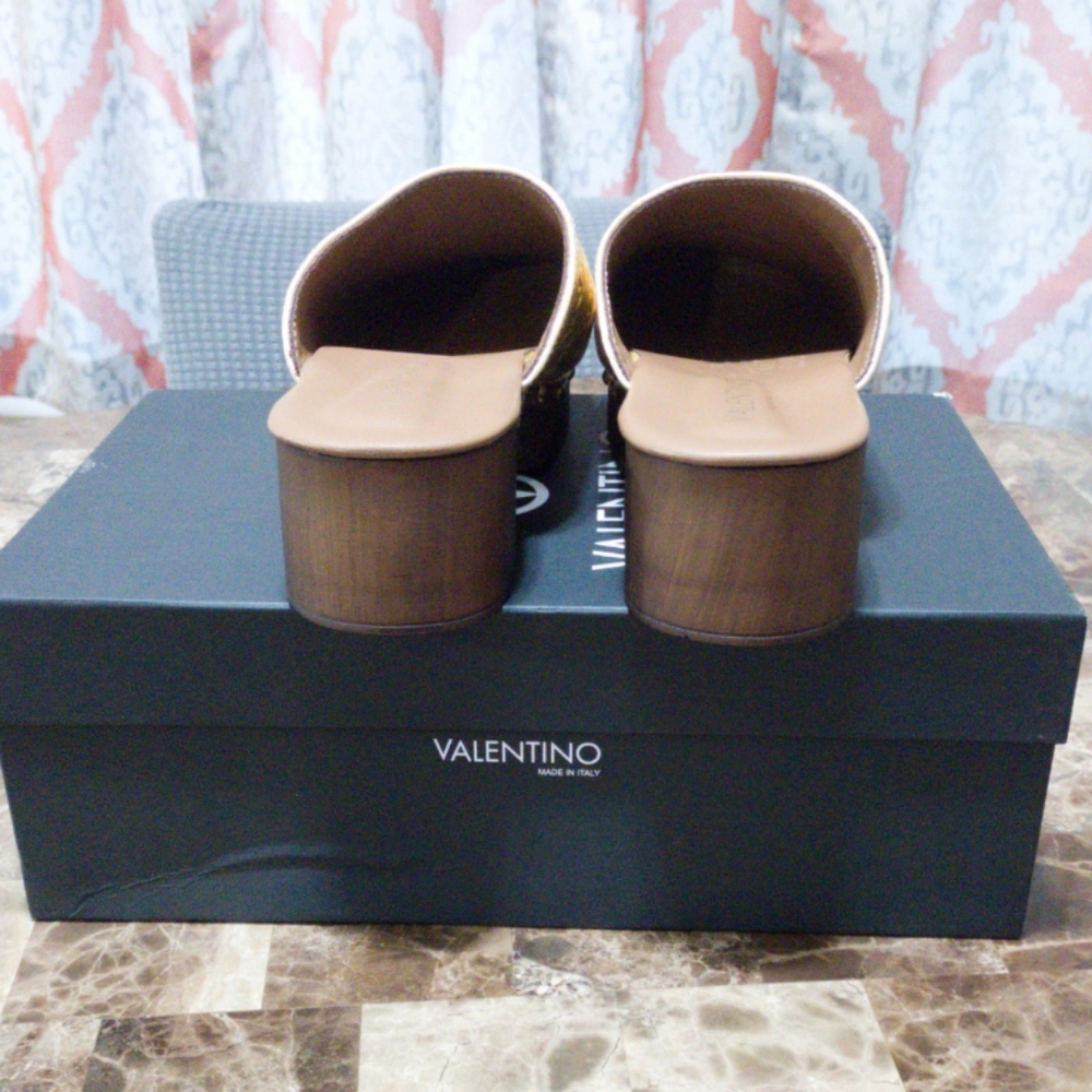 NWB Valentino Clogs😍🥰 Super Adorable - Picture 10 of 15